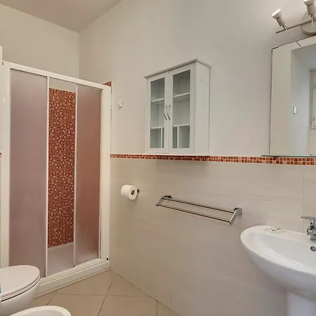 Apartment Benedetta 8 Florence